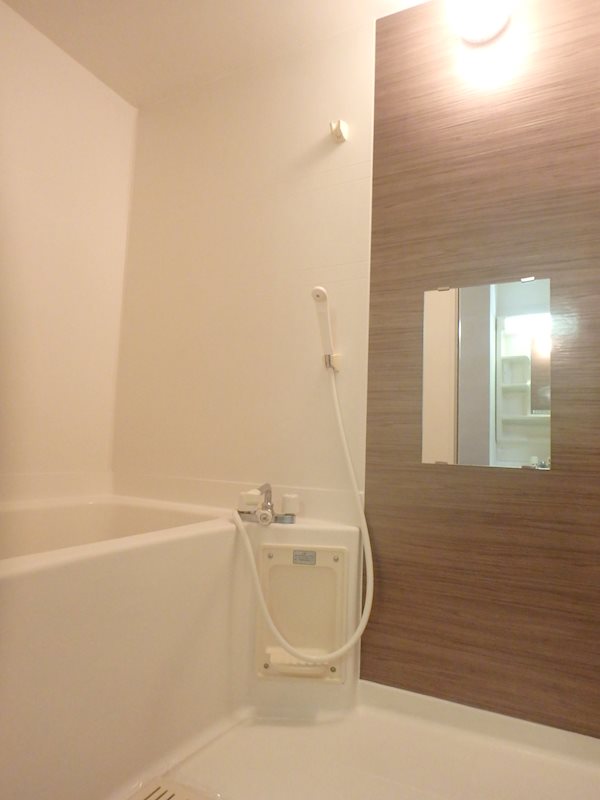 フィオーレ本牧 風呂画像