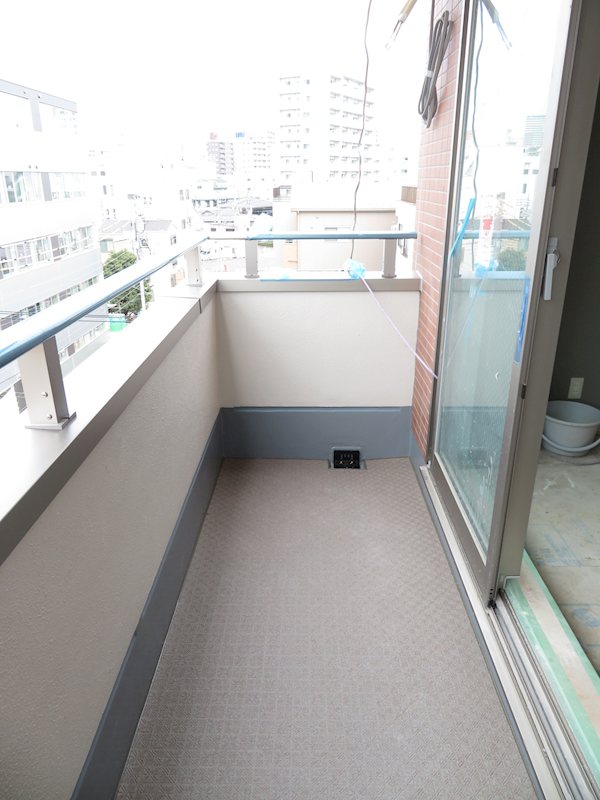 ロイヤル東日暮里1 ベランダ