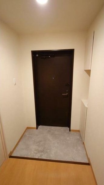 ガーデナコート 玄関