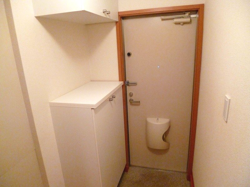 ハレレア小林 玄関