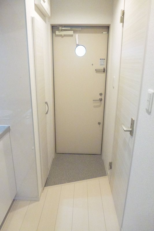 ププレ西船橋 玄関