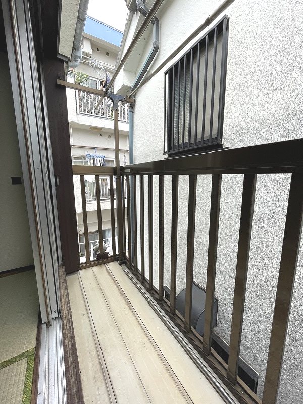 鈴信荘 ベランダ