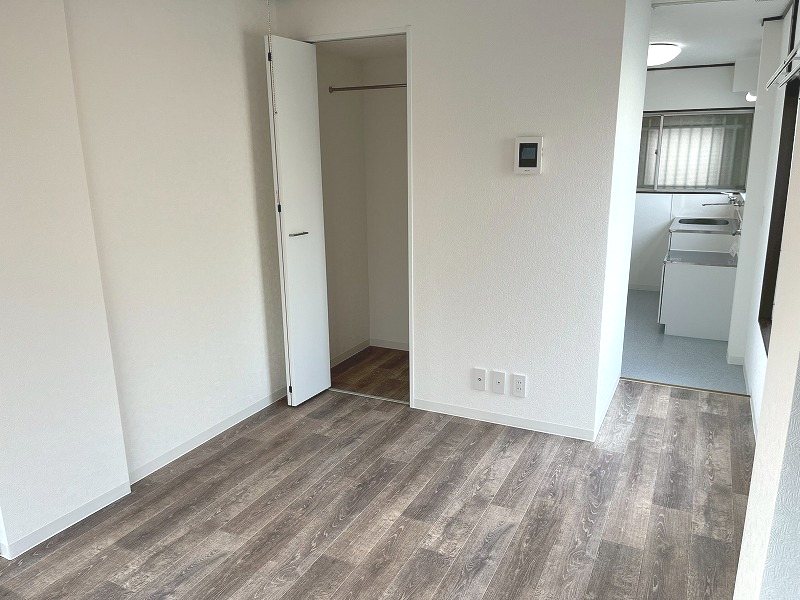 鈴木マンション ベッドルーム