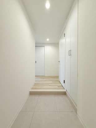 コスモビル 玄関