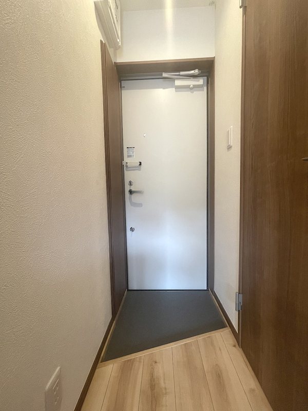 ミリアビタ飯山満 玄関