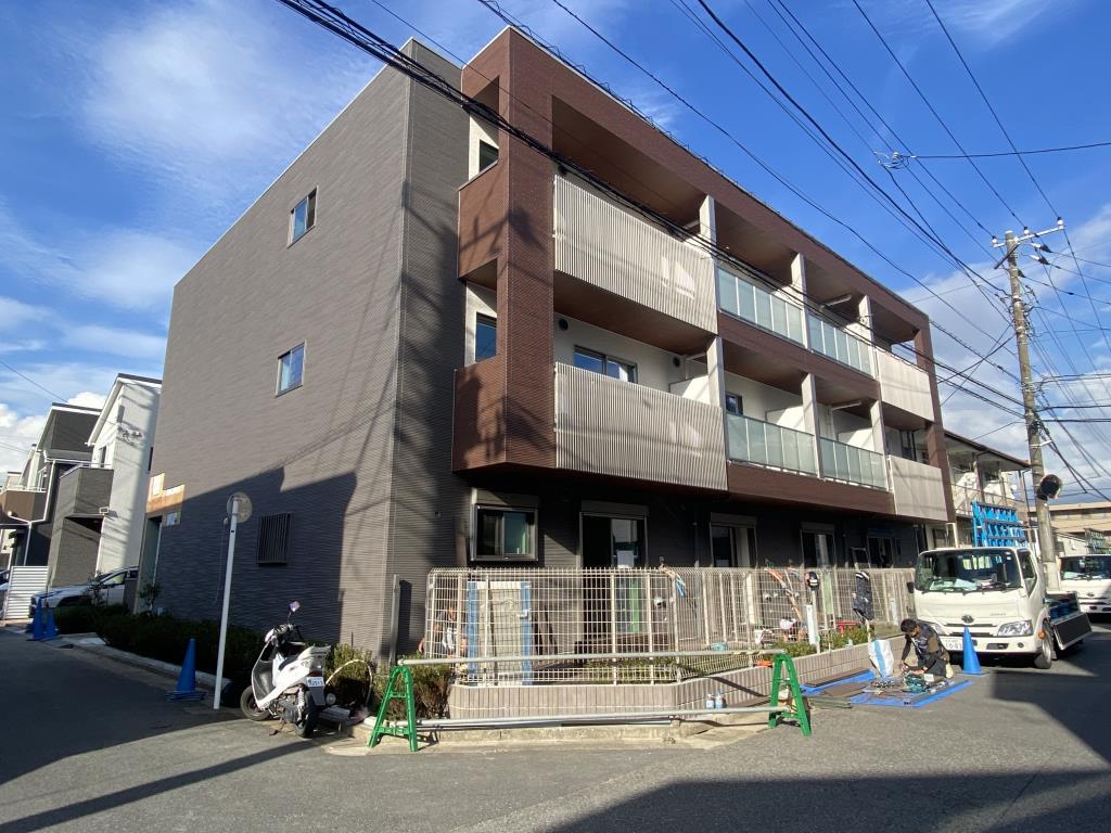Sky Nova 104号室 外観