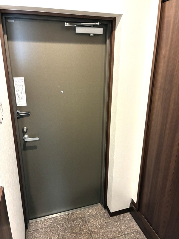 メルヴェーユ新宿 玄関