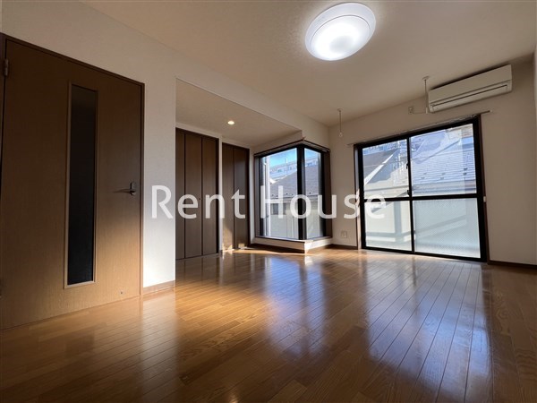 ロイヤル久我山 リビング