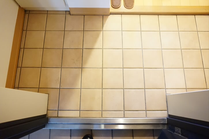 モントベルク烏山 玄関