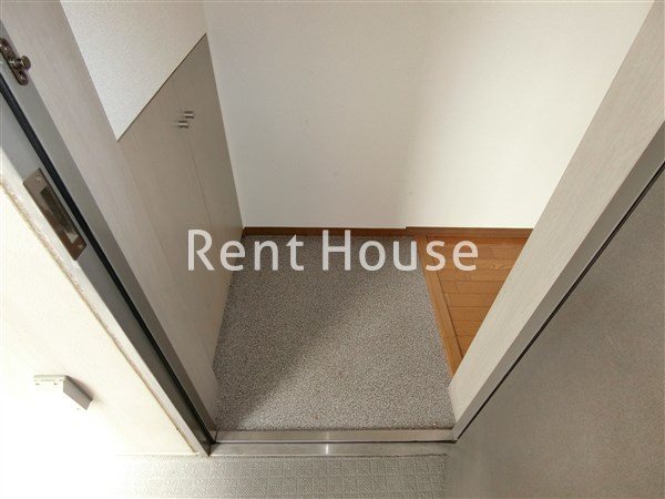 レジデンス武蔵野 玄関