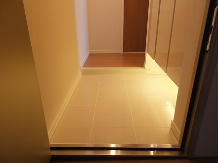 ベルジュール武蔵野中町 玄関