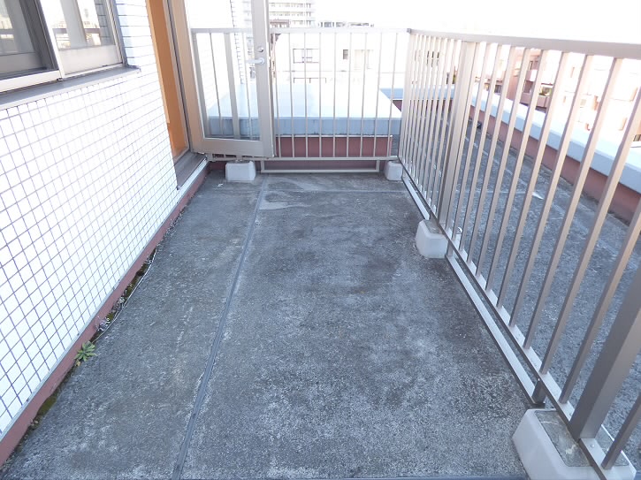 プレジール千歳烏山　当社管理物件 ベランダ