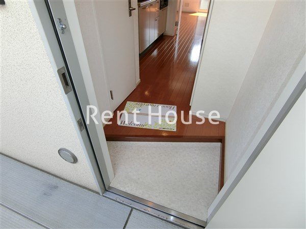 シャルマンウエスト 玄関