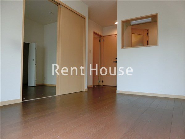 ニア・オーズ リビング