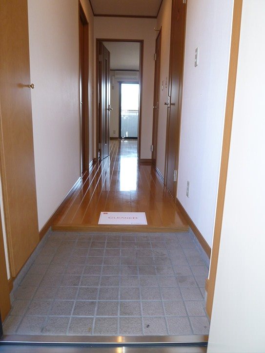 サンヴィラージュ三鷹 玄関