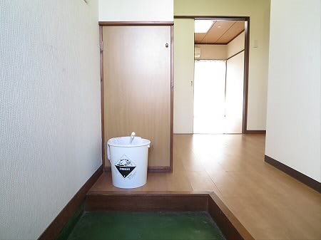 ユタカハイム 玄関