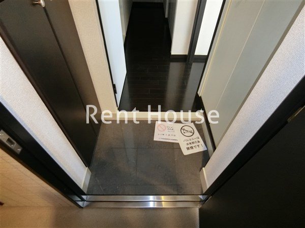 トーシンフェニックス吉祥寺クアトロ 玄関