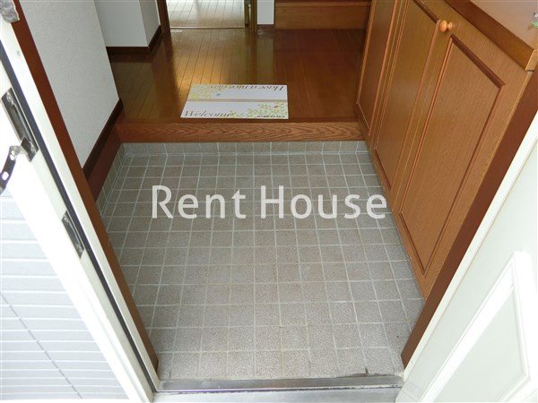 ル・ワゾブル三鷹 玄関