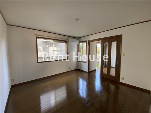 重原メゾネット リビング