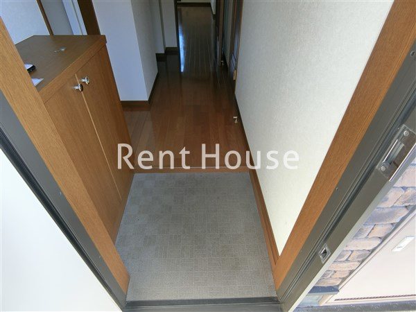 フォルムK 玄関