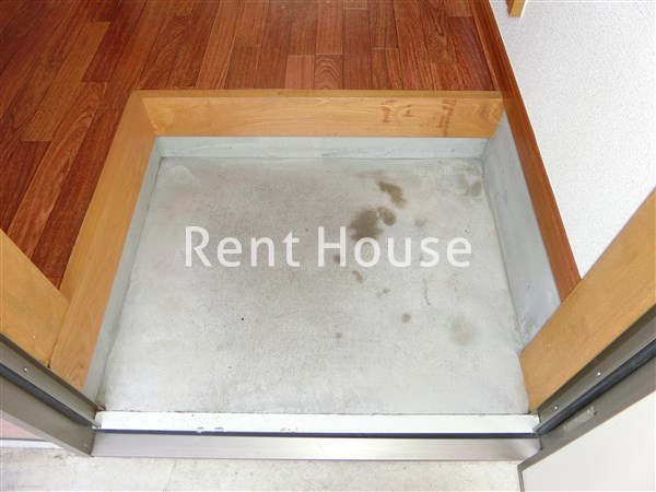 フェスタヒトミ 玄関