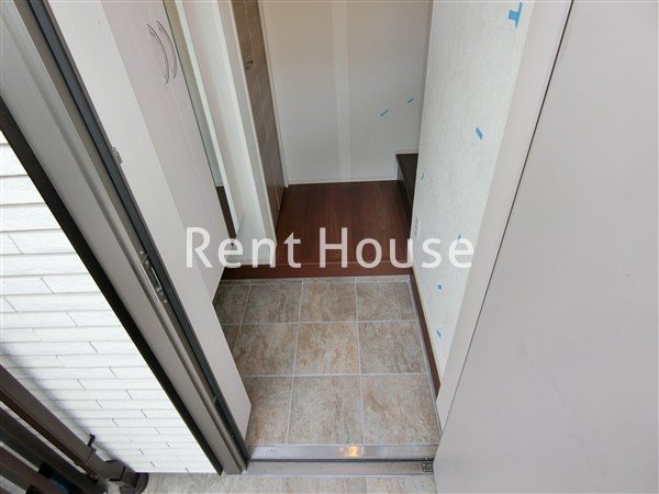 メゾンドボヌールＢ（2Ｆ） 玄関