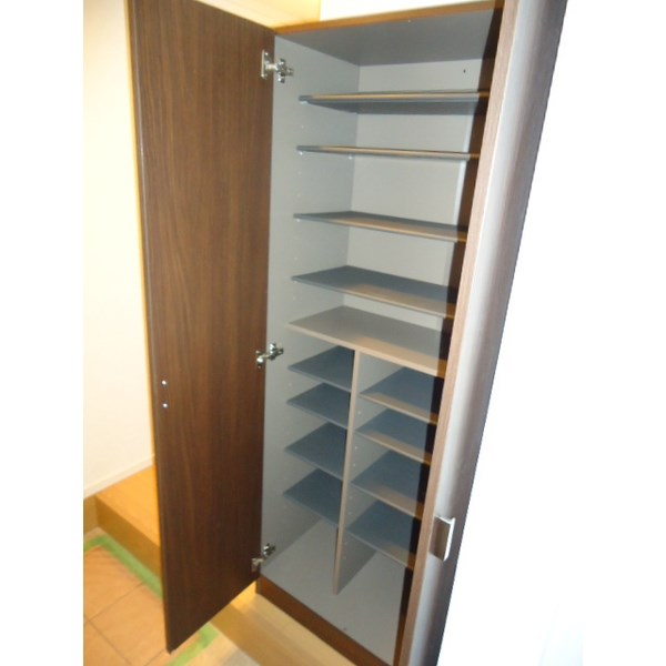 つばさの森（2Ｆ） 玄関