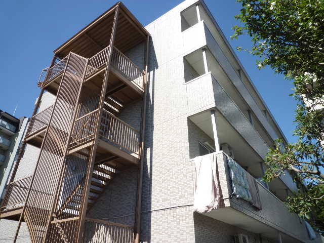 エクセレンス 外観