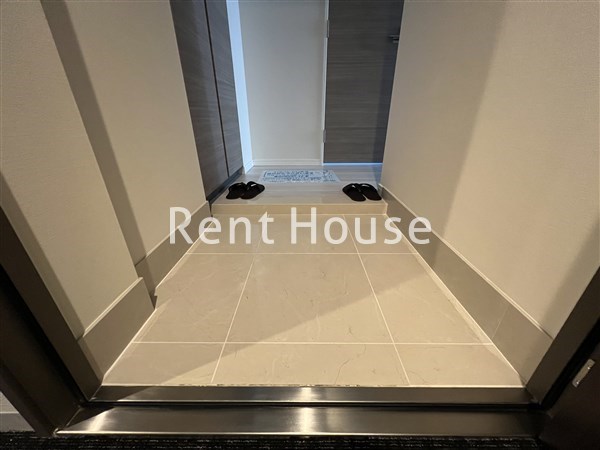 KDXレジデンス三鷹 玄関