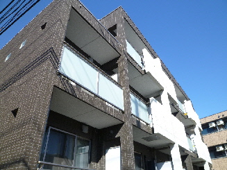 エフ・デビュー 外観