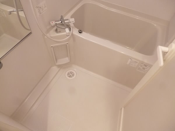 ウエストログイサーラ 風呂画像