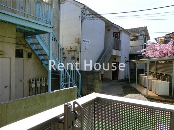 ファミール石原 ベランダ