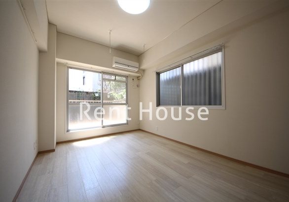 アゼールリドー ベッドルーム