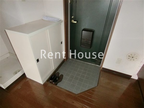 ドミールボナール 玄関