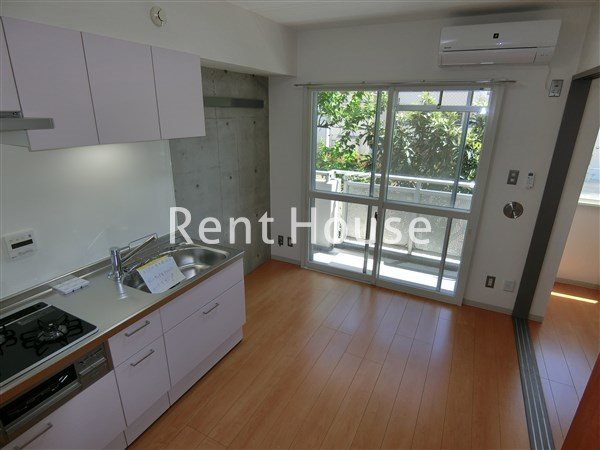 ランドマーク三鷹 リビング