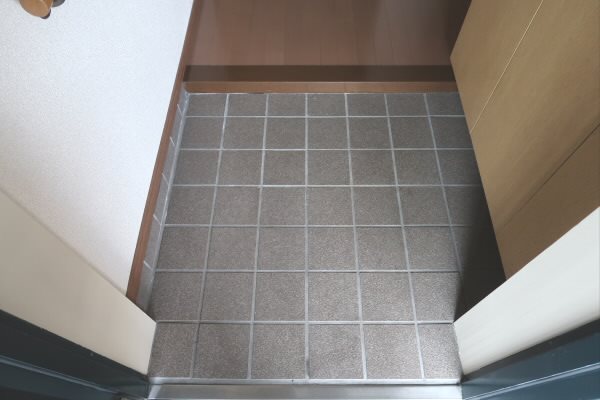 コンフォール上祖師谷 玄関