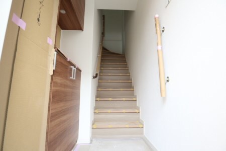 ミラコロエッフェ 玄関