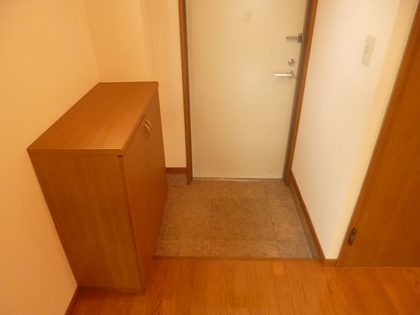 サンパラッツオ伍番館 -弊社管理物件- 玄関