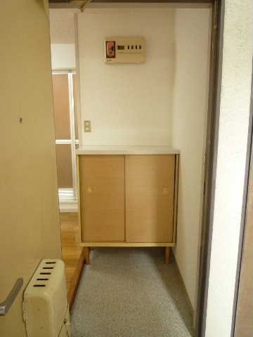 カガミハイツ -当社管理物件- 玄関