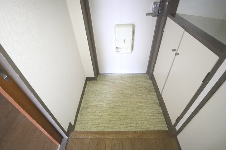 ルミエール給田　弊社管理物件  玄関