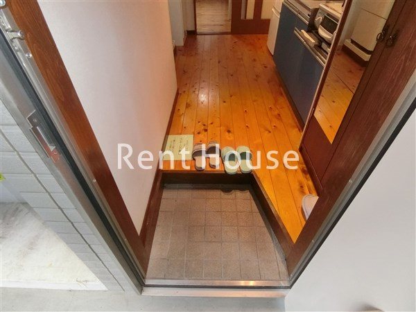 ファミール久我山 玄関