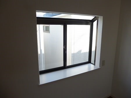 和泉４丁目テラスハウス【下高井戸店管理物件】 ベランダ