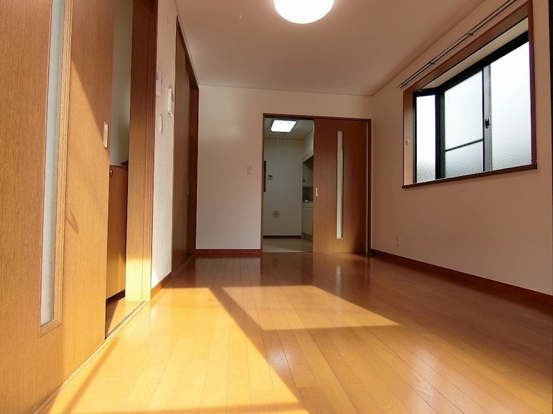 COZYPLACE（コウズイプレイス）東京外国語大学受験生事前予約可能物件】 リビング