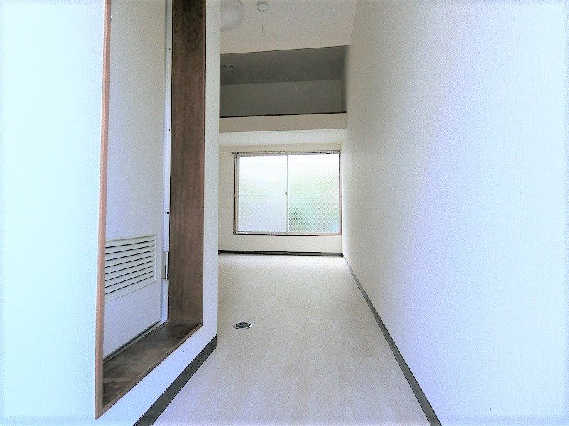 コーポメイプル　【東京外国語大学受験生事前予約可能物件】 玄関