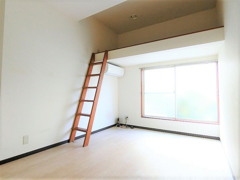 コーポメイプル　【東京外国語大学受験生事前予約可能物件】 ベッドルーム