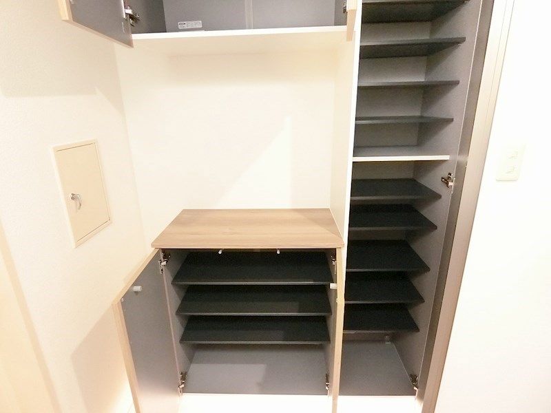 府中フラワーハイホーム  玄関