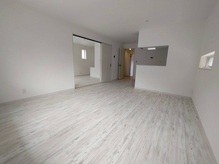 Sereno（セレーノ）府中緑町　当社管理物件  リビング