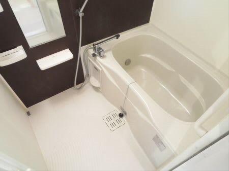 シュトラール赤堤 風呂画像