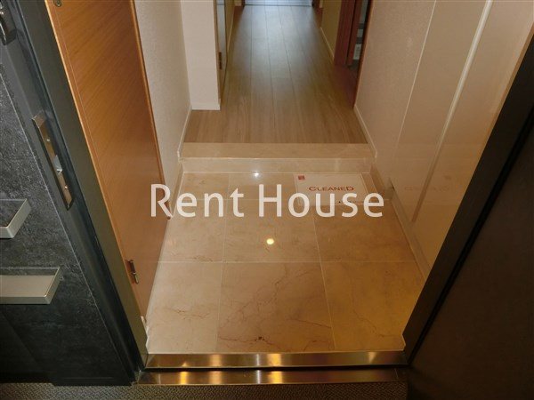 グレーシアタワー三鷹 玄関