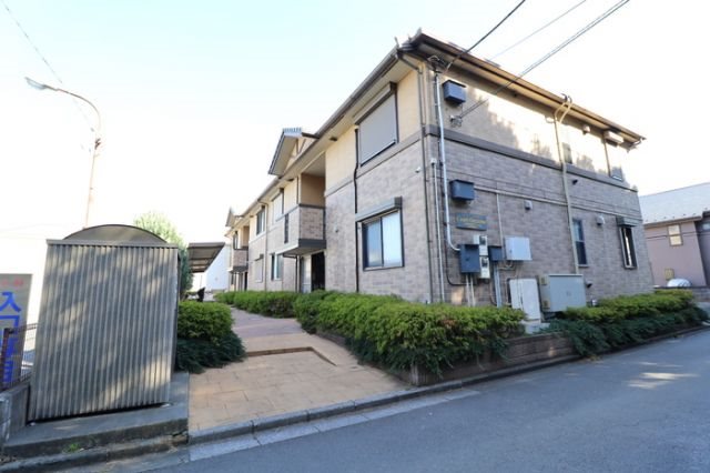 コートオンジェーム 外観